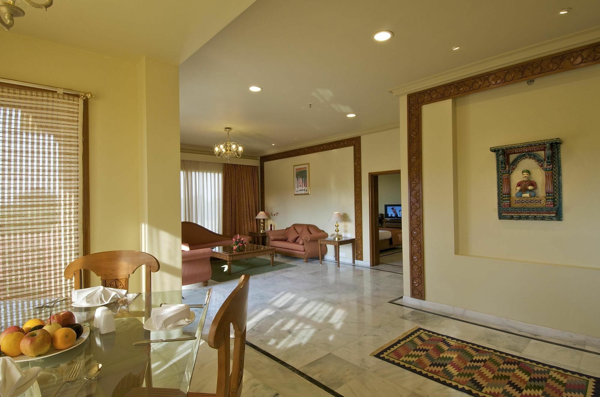 The Ummed Jodhpur Palace Resort & Spa Exterior foto